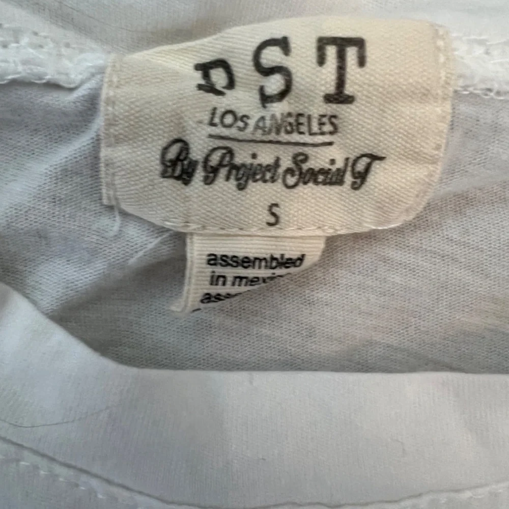 PST (by Project Social T) White T-shirt w Rainbow stripes Size Small - Picture 5 of 5